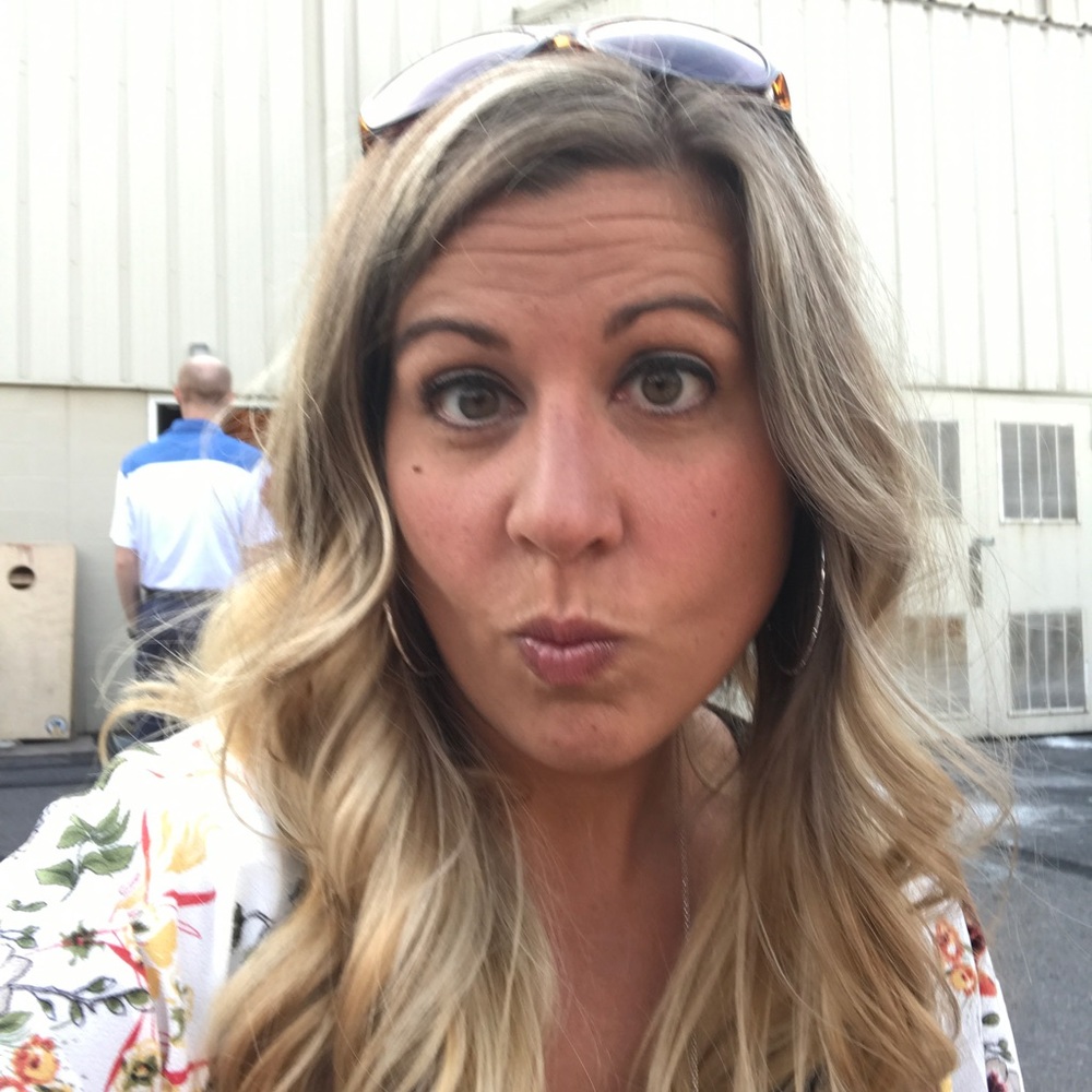 Meet your Posher, Jennifer